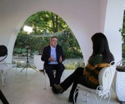 Governador fala sobre extin&ccedil;&atilde;o de empresas e inaugura&ccedil;&atilde;o de escolas