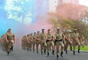 PM forma 1º grupo de soldados que representa reforço histórico
