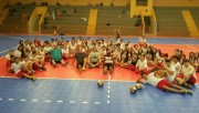 Alunos aprendem rugby com o Jaguara