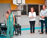 Apae recebe doação  de cadeiras de rodas