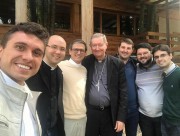 Bispo re&uacute;ne padres novatos da Diocese de Crici&uacute;ma