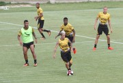 Trabalho de for&ccedil;a, t&eacute;cnico e t&aacute;tico no CT em Crici&uacute;ma