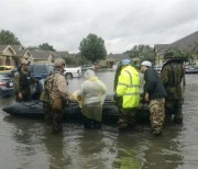 Congresso dos EUA aprova ajuda para vítimas do furacão Harvey