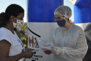 População carente de Balneário Rincão recebe doação de máscaras e álcool em gel 