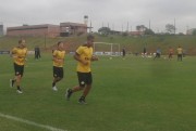 Grupo Carvoeiro alia treino f&iacute;sico e t&eacute;cnico 