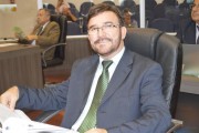 Luiz do Bail&atilde;o indica recupera&ccedil;&atilde;o de ruas prejudicadas