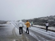 SC registra neve na Serra e estragos por conta chuva