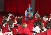 Teatro da Turma dos Buriguinhos leva informações educativas