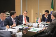 Colombo garante recursos para dragagem do rio Itaja&iacute;-A&ccedil;u