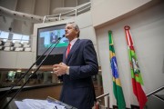 Dresch critica inexist&ecirc;ncia de pol&iacute;tica habitacional