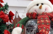 Lojas investem em decoração para o Natal de Içara