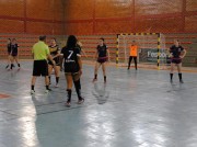 Crici&uacute;ma goleia no futsal e vence no handebol nos dois naipes