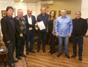 Moreira garante empenho na solu&ccedil;&atilde;o do impasse da obra da SC-442