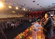 Governador entrega aeronave e participa de Semin&aacute;rio