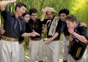 Rodeio do Caver&aacute; Park ter&aacute; grandes bailes e shows