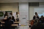 Grupo de emagrecimento saud&aacute;vel &eacute; apresentado em reuni&atilde;o