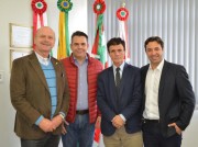 Toninho da Sa&uacute;de &eacute; empossado pelo presidente Daniel