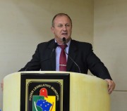 Paralisa&ccedil;&atilde;o de pavimenta&ccedil;&atilde;o de ruas do Renascer &eacute; questionada
