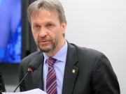 Uczai defende elei&ccedil;&otilde;es diretas para Presid&ecirc;ncia da Rep&uacute;blica