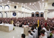 Celebra&ccedil;&atilde;o final de inaugura&ccedil;&atilde;o do Santu&aacute;rio re&uacute;ne multid&atilde;o 