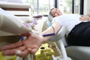 Vice-governadora participa de doação de sangue coletiva 