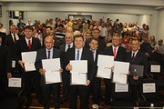 Jairo Cust&oacute;dio e Luiz Gustavo da Luz s&atilde;o diplomados