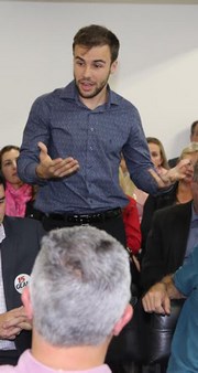 PMDB elege maior n&uacute;mero de jovens e mulheres em SC