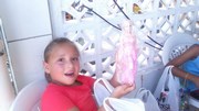 Familiares e amigos de Dona &Aacute;urea realizam festa de Natal