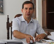 Arlindo Rocha vai vetar emenda ao projeto de ren&uacute;ncia de sal&aacute;rios