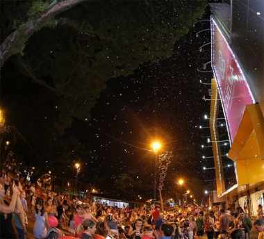 Promo&ccedil;&atilde;o de Natal sorteia R$ 20 mil em pr&ecirc;mios no Shopping Della