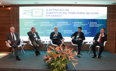 A Extin&ccedil;&atilde;o da Substitui&ccedil;&atilde;o Tribut&aacute;ria em Debate
