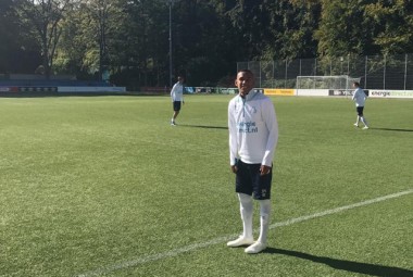 Reinaldo participa do primeiro treino no PSV 