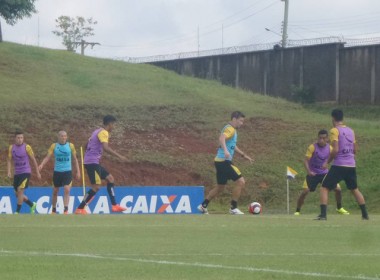 Atividades f&iacute;sicas e t&eacute;cnicas no Centro de Treinamento do Tigre