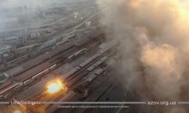 Ataques aéreos da Rússia devastam a cidade de Mariupol na Ucrânia