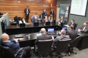 Comiss&atilde;o de Agricultura na Alesc debate preven&ccedil;&atilde;o &agrave; febre aftosa