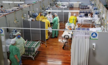 Brasil registra 1.071 mortes por covid-19 nas últimas 24 horas