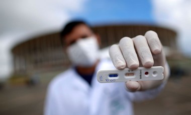 Brasil registra terceiro pico de mortes por covid-19 e chega a 1.402.041 infectados
