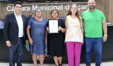 Clubes de mães de Içara recebem moções do Poder Legislativo