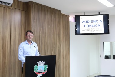 Secret&aacute;rio de Sa&uacute;de apresenta relat&oacute;rios em audi&ecirc;ncia p&uacute;blica na C&acirc;mara