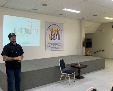 Case da Via Gastron&ocirc;mica &eacute; apresentado na Associa&ccedil;&atilde;o Empresarial de Torres