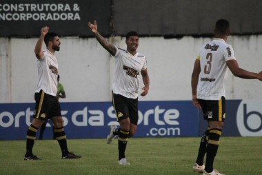 Crici&uacute;ma E.C. e Brusque empatam ela quinta rodada do Catarinense 2023