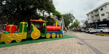 Comércio de Içara (SC) inicia horário estendido no Natal Encantado