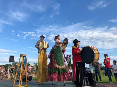 Cirquinho do Revirado apresenta espet&aacute;culo &ldquo;Amor por Anexins&rdquo; 