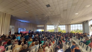 Centenas de mulheres participam de evento dos Clubes de Mães em Içara
