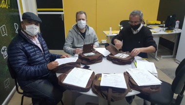 Conselheiros do Crici&uacute;ma E.C. aprovam a readequa&ccedil;&atilde;o estatut&aacute;ria