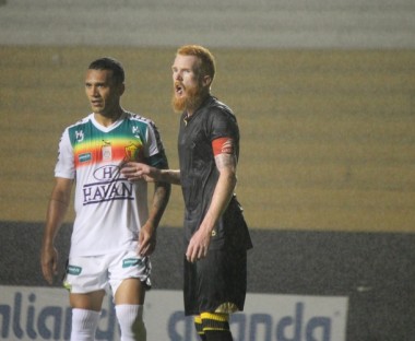 Crici&uacute;ma E.C. empata em casa com o Brusque e se garante na S&eacute;rie C