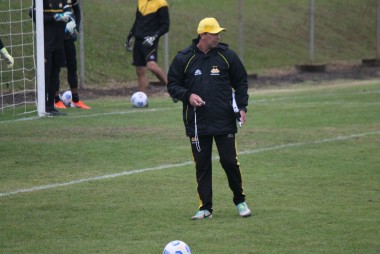 Paulo Baier comanda treino t&aacute;tico do Crici&uacute;ma  no CT Antenor Angeloni