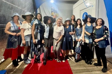 Alunos dos cursos de Modelista de Roupas e Costureiro Industrial promovem desfile