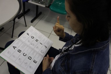 Curso de Libras para professores e profissionais inicia dia 10 de mar&ccedil;o na Satc   