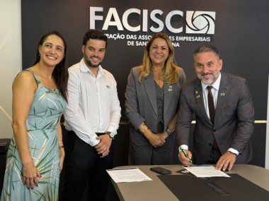 Içara firma parceria para estruturar programa habitacional para trabalhadores